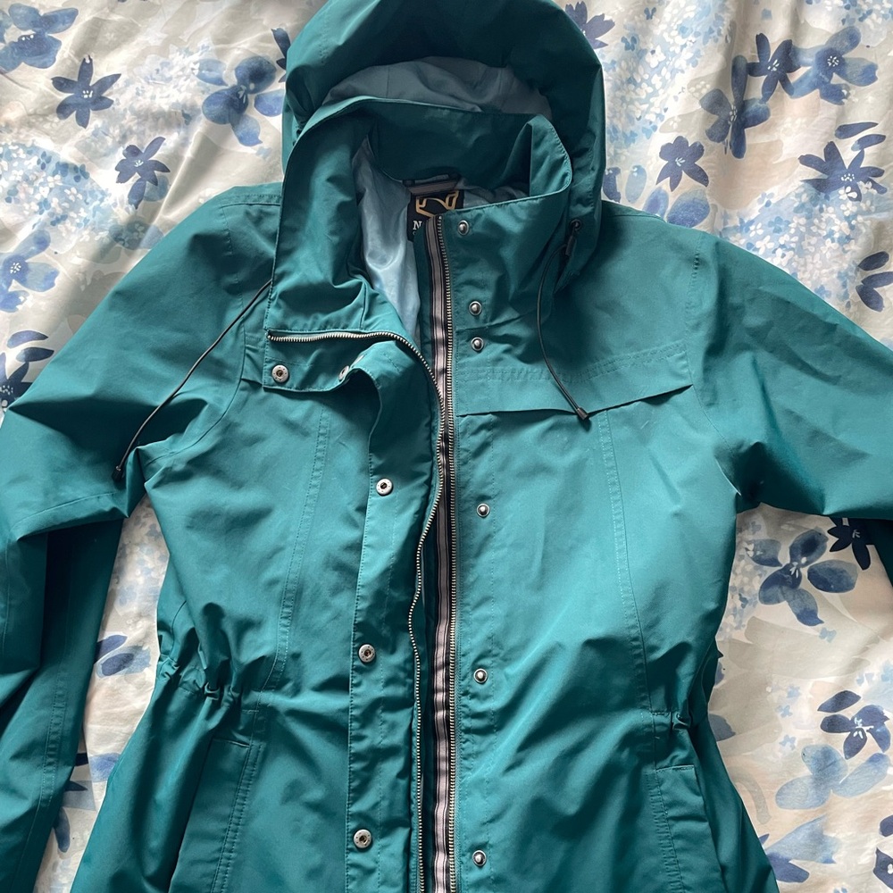 Noble Outfitters Rain Coat 🐴